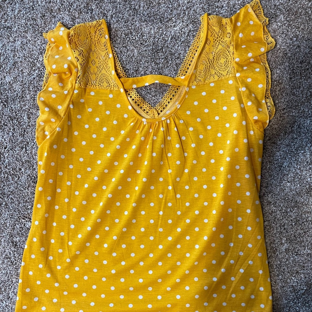 Bobbie brooks yellow polka dot top large